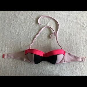 🌴Victoria’s Secret Bandeau Swim Top 34DD